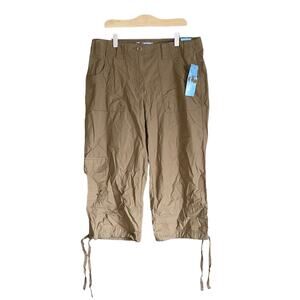 IZOD Y2K Cropped Cargo Pants 6 New INVK3